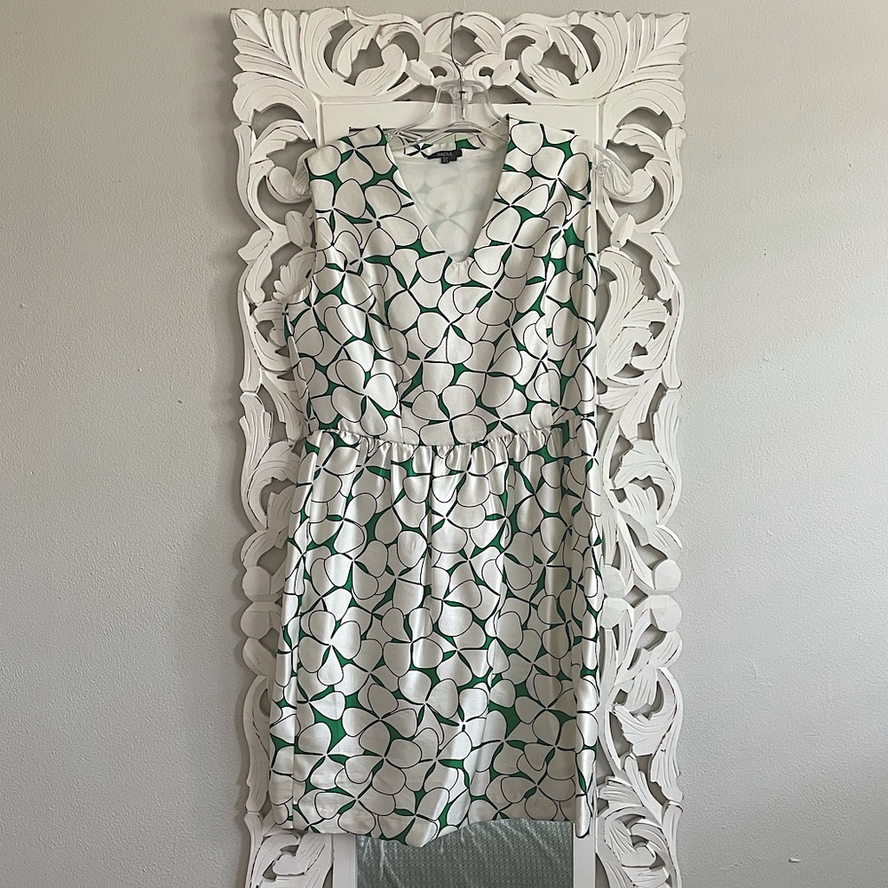 Size 8 Raoul Green & White Silk Dress